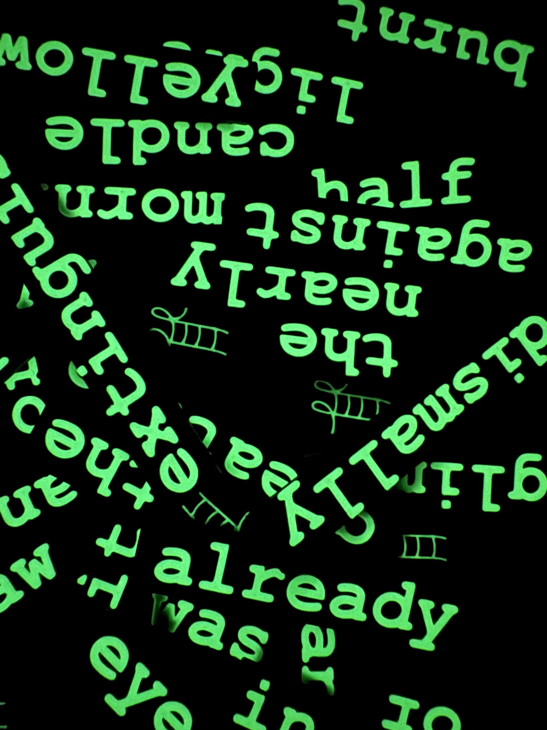Spooky 1 Glow - It's Alive! Spooky Glow-in-the-Dark Word Block Set image 0